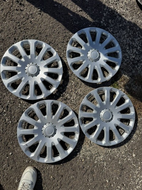 Ford dsztrcsa szett 15" elad