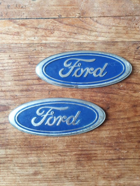 Ford embléma, kettő darab