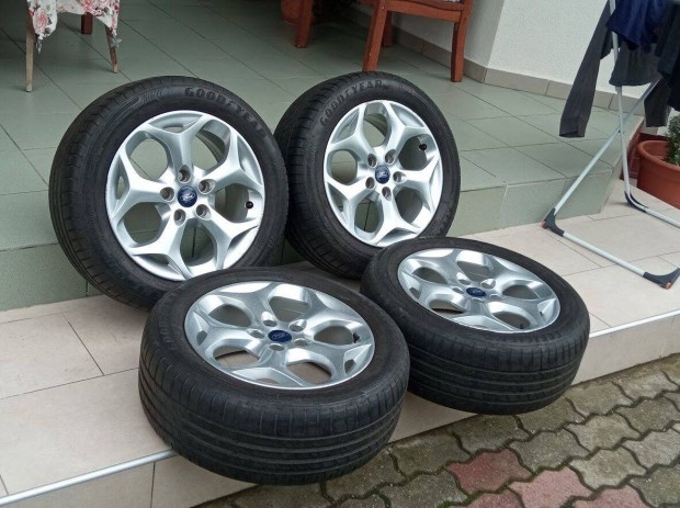 Ford felni 16 gyri alufelni 5x108 16" Focus C-max