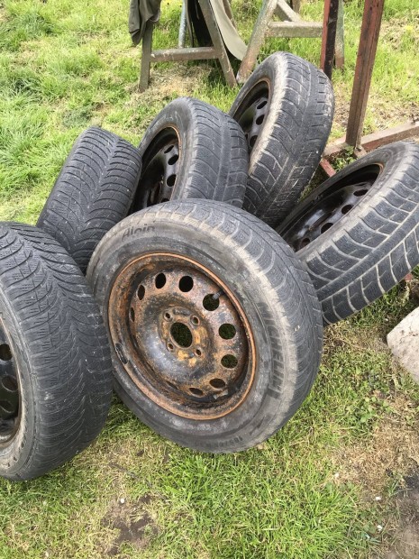 Ford felnik 14 