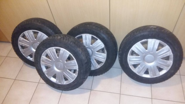 Ford fiesta Tli gumi felnire szerelve 175/65 R14 Szp llapot!