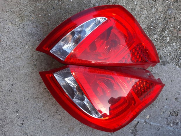 Ford fiesta hátsó lámpa jobb és bal oldali mk7 2008-tól! 15000.-