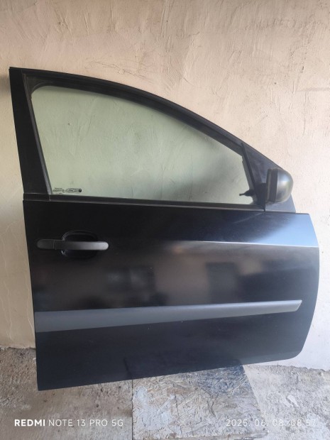 Ford fiesta mk5 2005 évj 1.4 TDCI jobb első ajtó