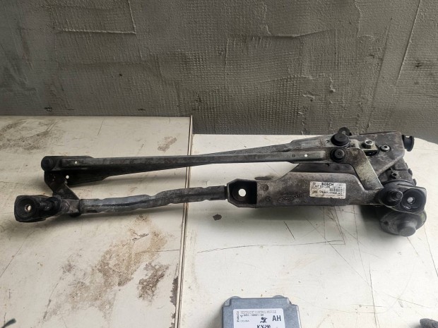 Ford fiesta mk6 első ablaktörlő motor és szerkezet 8000