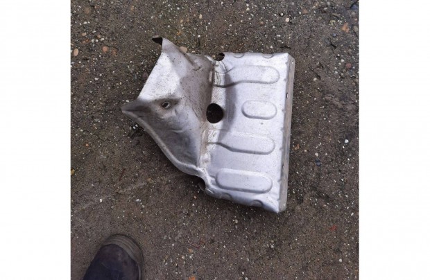 Ford fiesta mk7 hővédő lemez benzineshez 5000.- 2008-tól!