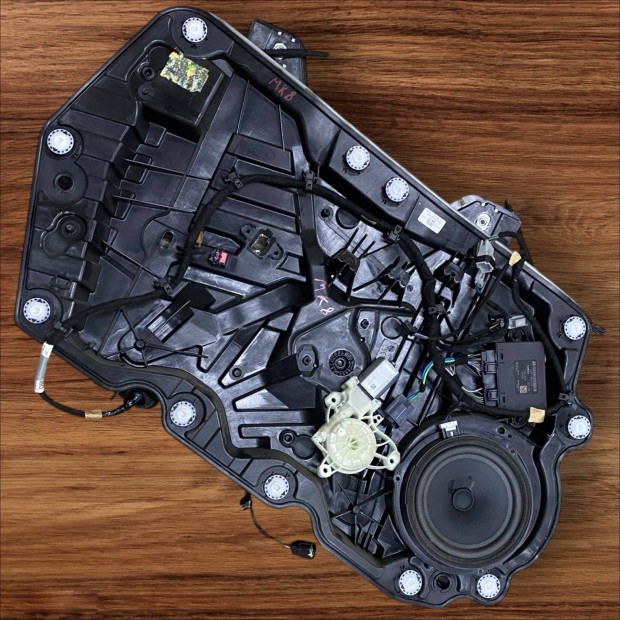 Ford fiesta mk8 2018-  3 ajts bal els ajtpanel bels ablak emel 