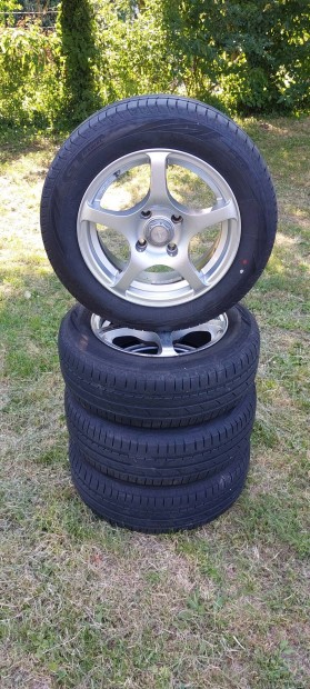 Ford fiesta nyári gumiszett 175/65R14