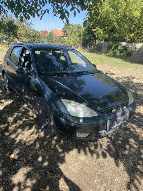 Ford focus 1.4 benzin alkatrszek