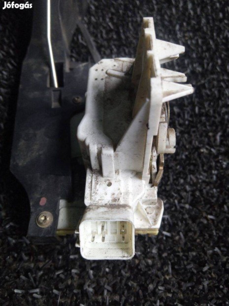 Ford focus MK1 jobb els ajtzr