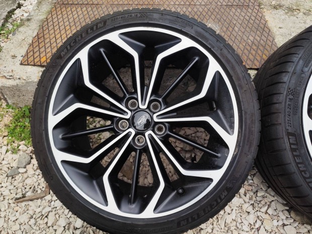 Ford focus Mondeo c-max st-line gy�ri alufelni 5x108 18"