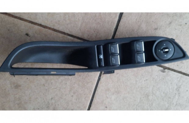 Ford focus ablakemelő kapcsoló panel 12000.-/db 2011-2018-ig! mk3