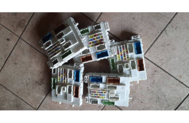 Ford focus bels� biztos�t�k t�bla,gem modul 25000.- 2011-2018-ig! mk3