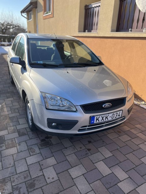 Ford-focus elad� 