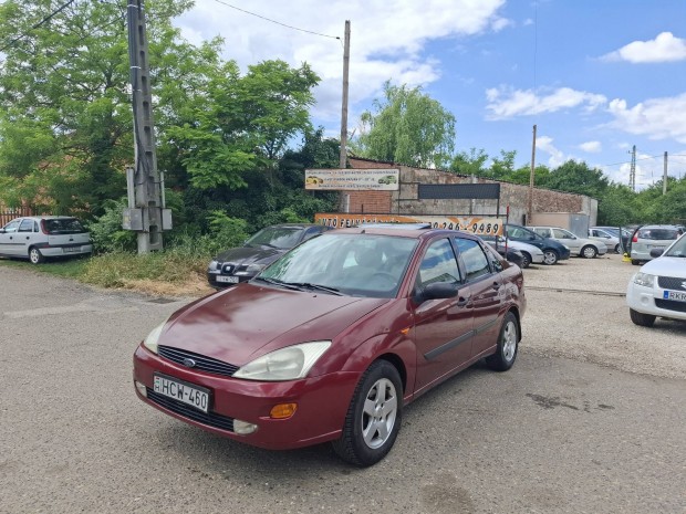 Ford focus ghia felszerelt 1.6 benzin