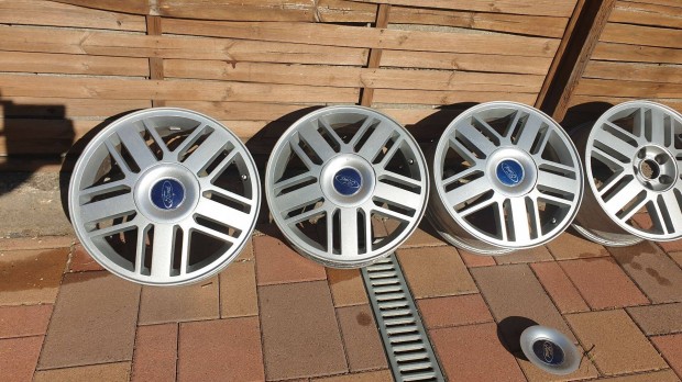 Ford focus ghia gyári alufelni 16" col