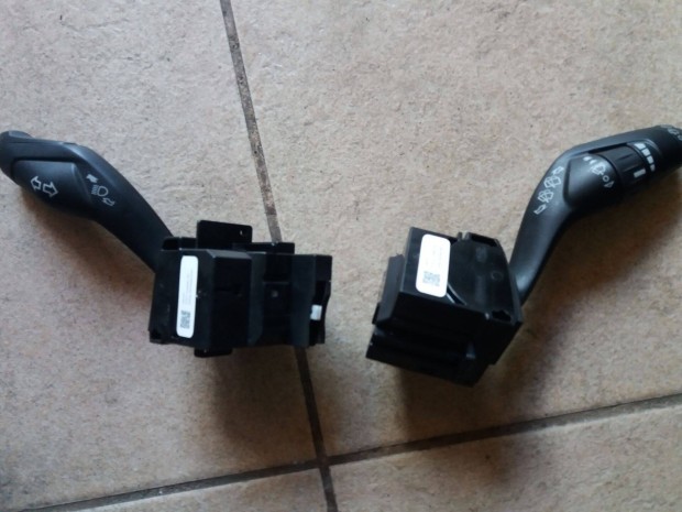 Ford focus korm�ny kapcsol�k index,abl.t�rl� stb. 5000.-/db 2011-t�l!