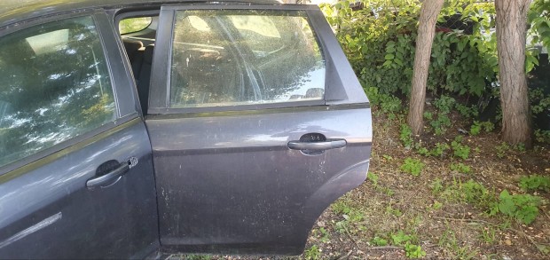 Ford focus mk2 facelift kombi bal hátsó ajtó