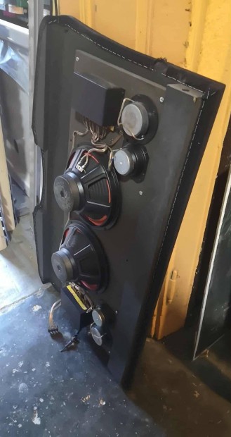 Ford focus mk2 kalaptart hangrendszerrel