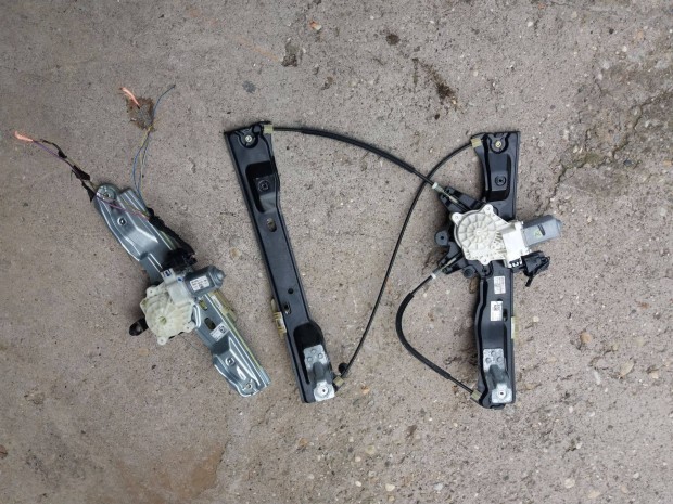 Ford focus mk3 ablakemelő szerkezet 12000.- 2011-től