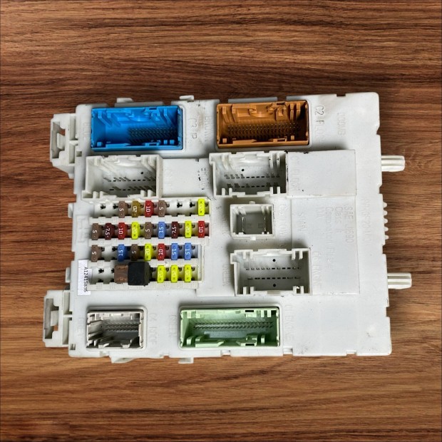 Ford focus mk3 cmax mk2 BCM modul biztositék tábla