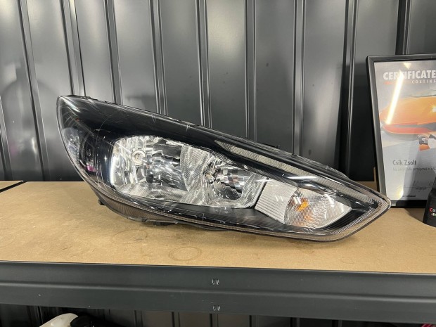 Ford focus mk3 facelift jobb fnyszr