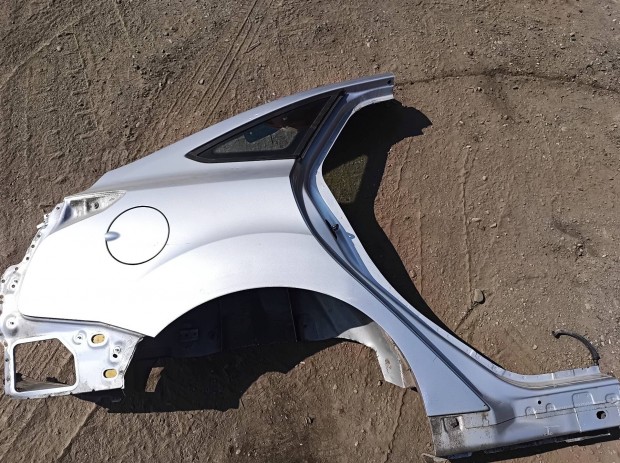 Ford focus mk3 jobb hátsó sárvédő negyed