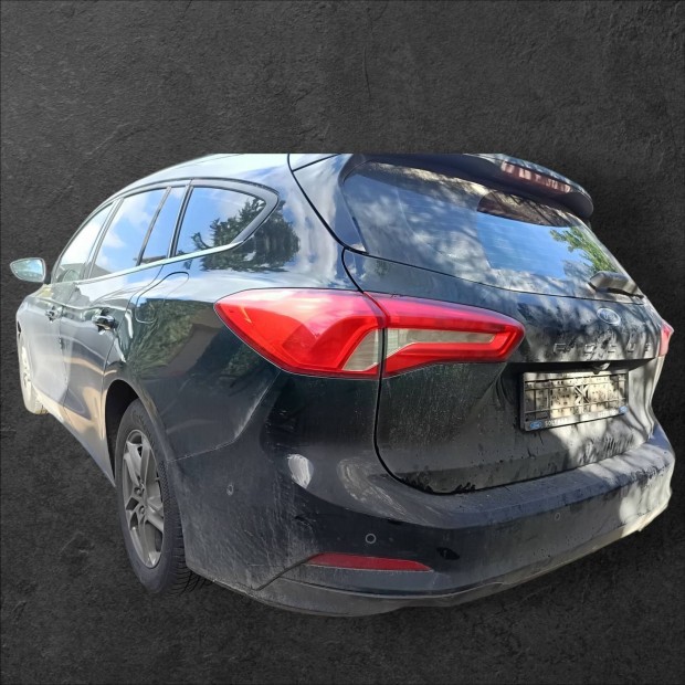 Ford focus mk4 kombi csomagtérajtó csomagtér ajtó