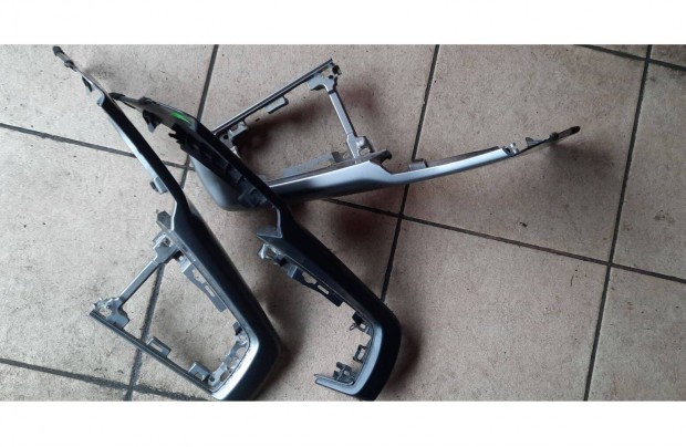 Ford focus v�lt� keret,v�lt�keret 10000.- 2011-t�l mk3