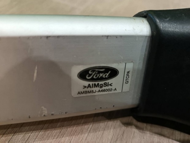 Ford fkusz gyri tetcsomagtart 