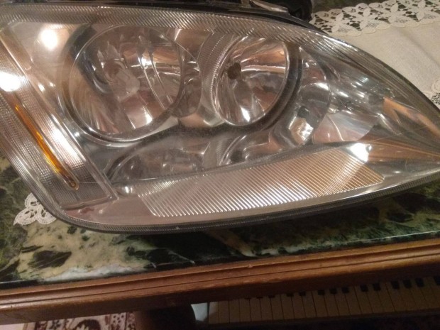 Ford fkusz tdcl jobbels fnyszr