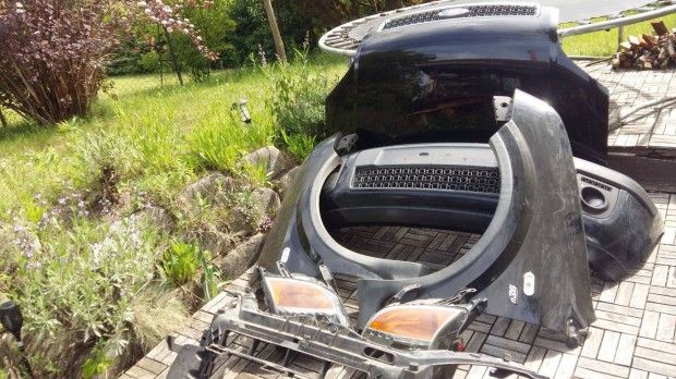 Ford fusion facelift fekete plusszos csavaros eleje . 200 eft