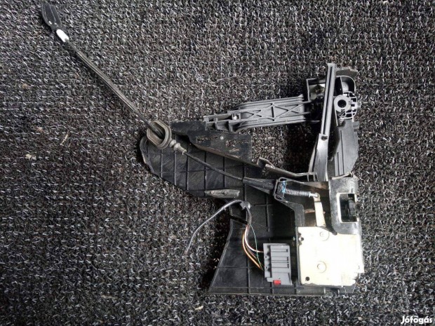 Ford fusion jobb els ajtzr