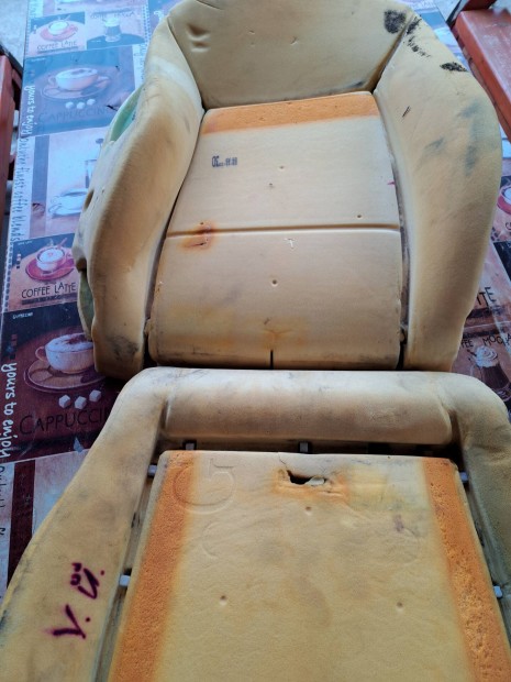 Ford galaxy ülés szivacsok.