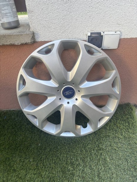 Ford gyri 16" dsztrcsa elad! 