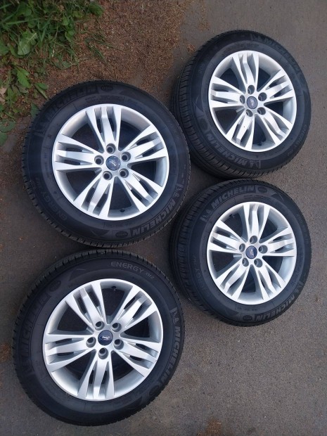 Ford gyári 16" kerekek,vagy csak az alufelnik