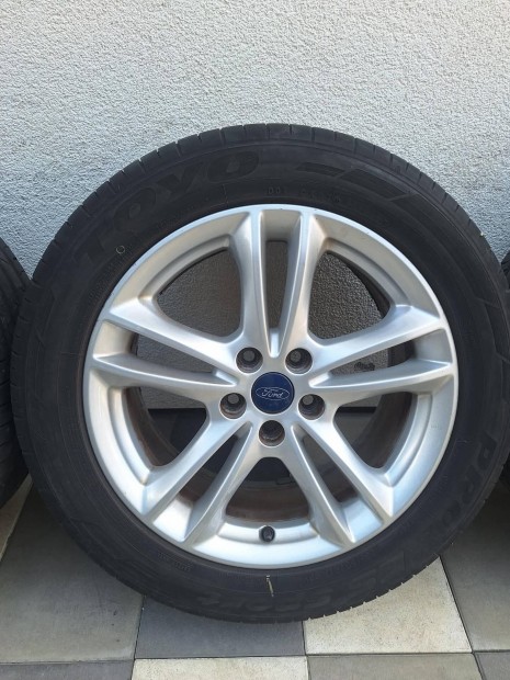 Ford gy�ri 17 colos felni ny�rigumikkal Mondeo Galaxy Smax Kuga