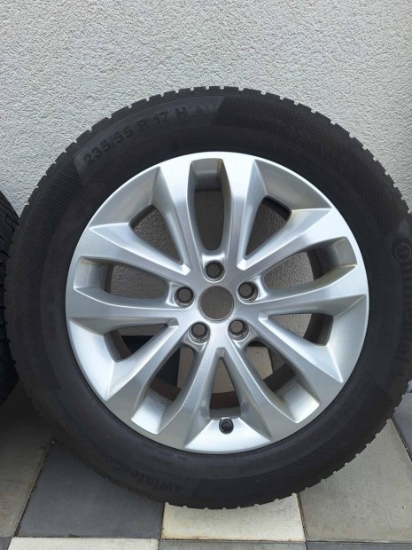 Ford gyári 17 colos felni újszerű téligumikkal Kuga Galaxy Smax Jaguar