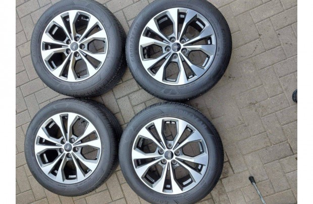 Ford gyári 17coll újszerű+újszerű Goodyear gumival 320 000 Ft