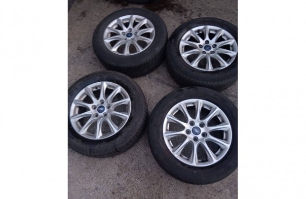 Ford gyári 5x108/16 alufelni 215/60/16 Kleber nyárigumival