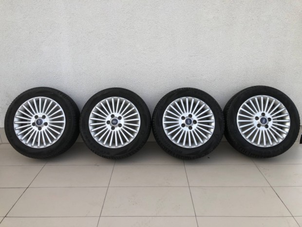 Ford gyri alufelni 205/55 R16 nyri gumival