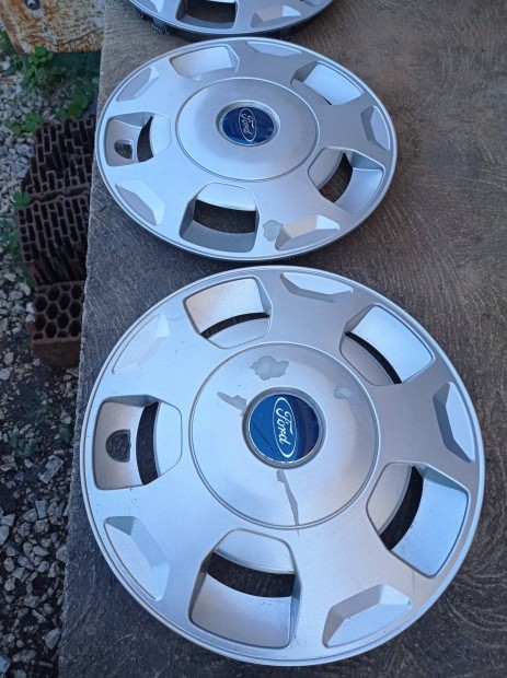 Ford gyri dsztrcsa 16" 4db