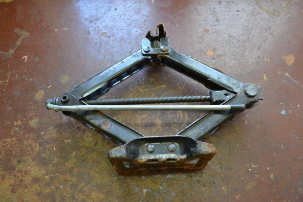 Ford gyári emelő, autóemelő! 6M51-17080-AB, 6M5117080AB