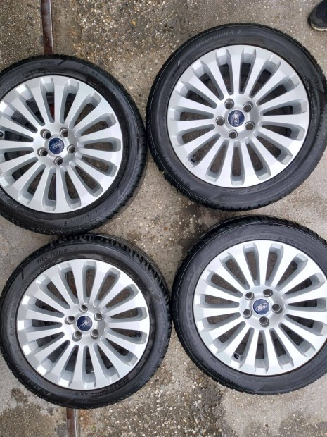 Ford gyári kerekek 17" alufelnin