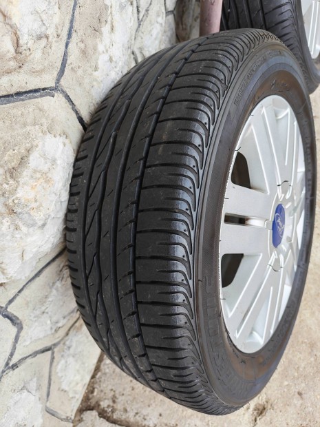 Ford gyari k�nny�f�mfelni