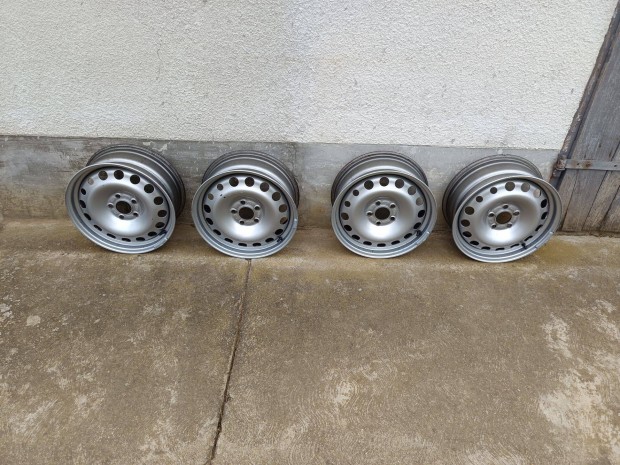 Ford gyári lemezfelni R 16