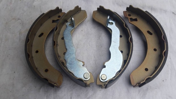 Ford hátsó fékpofa garn Escort hoz 2003ig minőségi