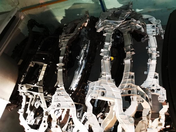 Ford homlokfal / zrhd tbb modellhez