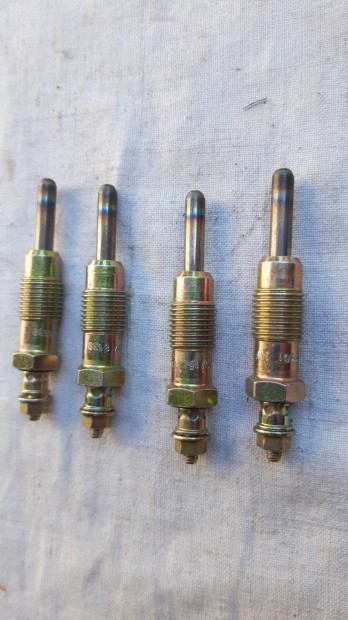 Ford izzitógyertya Escort,Fiesta,Sierra,Mondeo hoz új dobozában