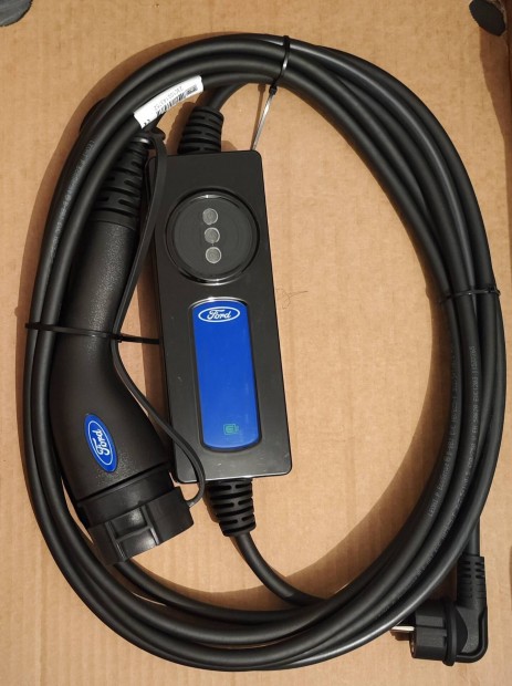 Ford kuga phev uj töltő plug-in hybrid type2