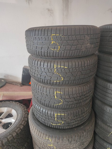 Ford lemezfelni 215/60 r16 tli gumival